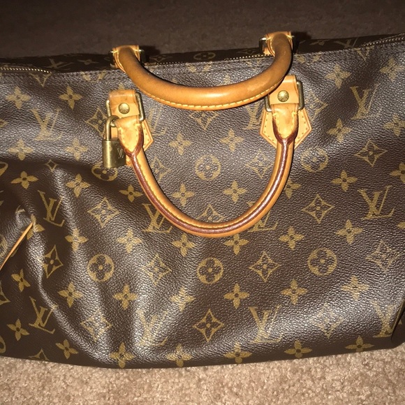 Authentic Louis Vuitton - Picture 1 of 8